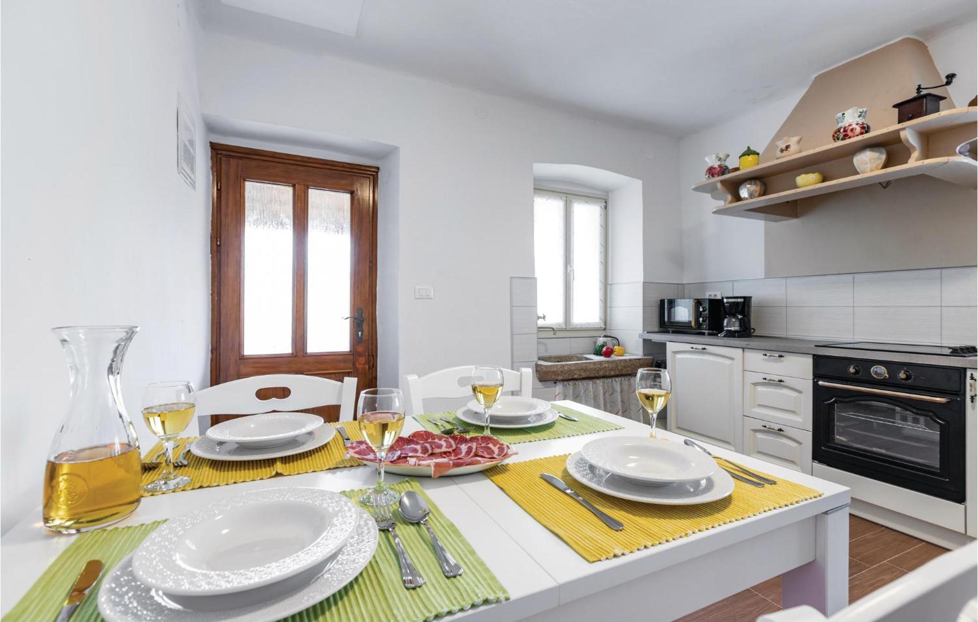 Cozy Home In Pazin With House A Panoramic View Ngoại thất bức ảnh